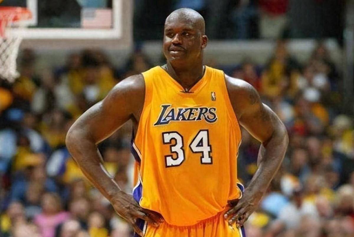 足球中超球队前锋脚踝受伤，赛季恐报销