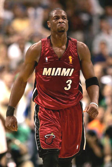 棒球场上的雨天延迟规则背后的商业损失与补赛博弈