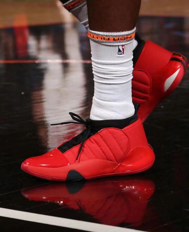 杜兰特28+10火箭战胜公牛结束3连败，申京23+7+11汤普森23分