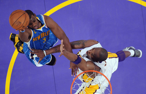 首节哑火随后迅速调整，里夫斯背靠背两战轰下80分