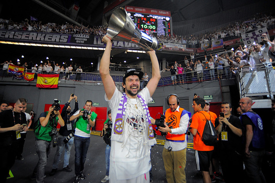 西甲｜皇馬右閘華斯基斯受傷抖3星期 無法歐聯鬥曼城